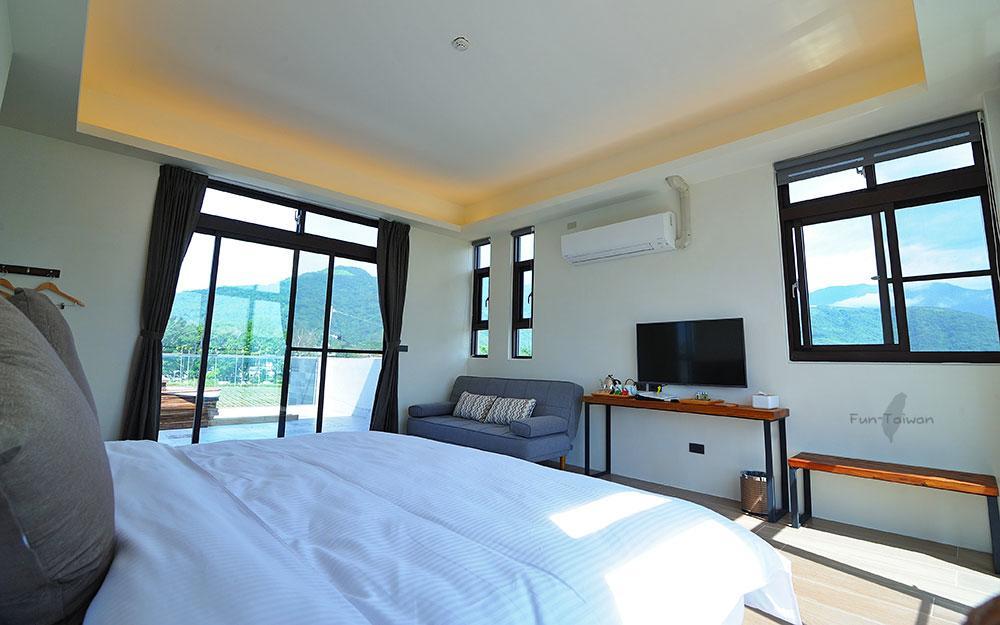 Yulaikung B&B Луйє Екстер'єр фото